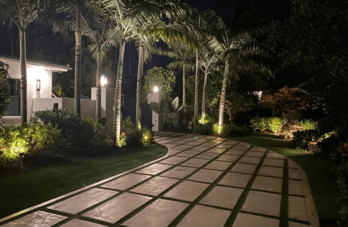 Low voltage lighting Services-Hardscape Contractors of Boca Raton